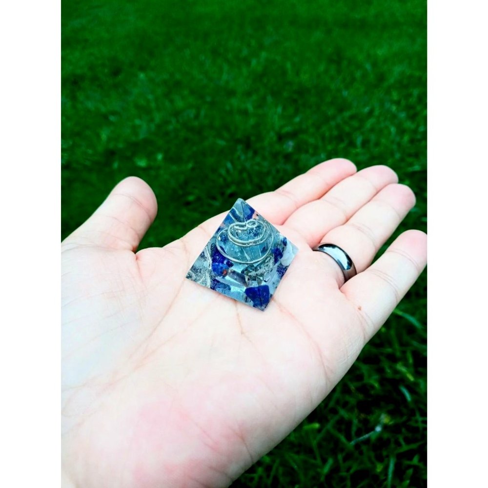 Small Orgonite Pyramid  With Silver And Blue Crystal Quarts